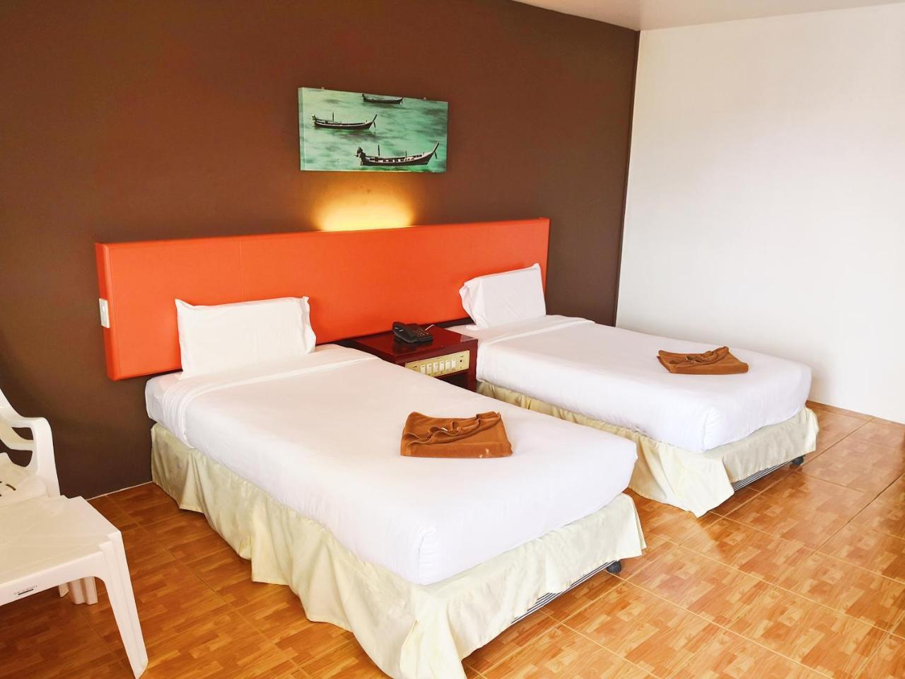 Patong 7Days Premium Hotel Phuket Eksteriør billede