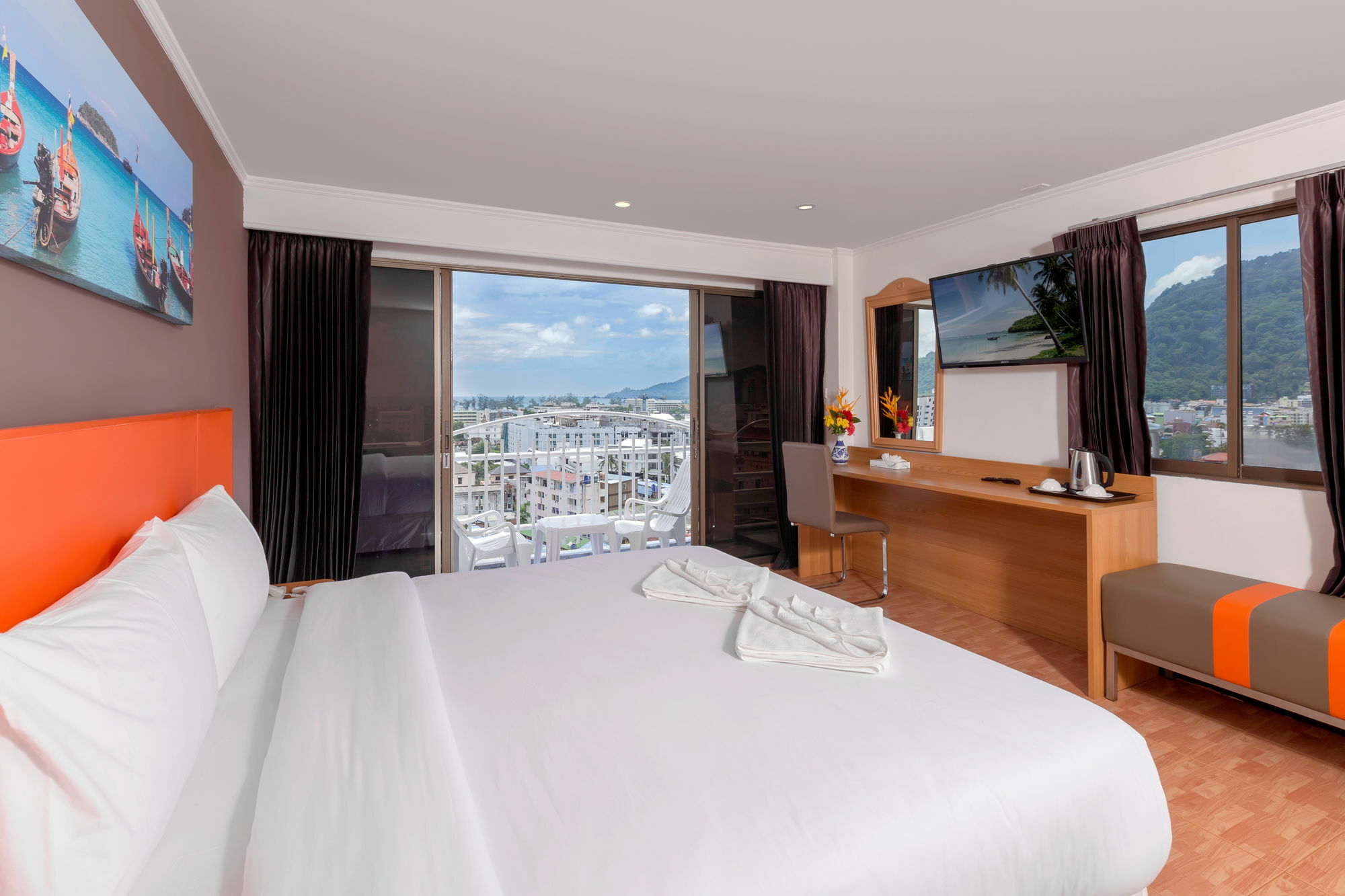 Patong 7Days Premium Hotel Phuket Eksteriør billede