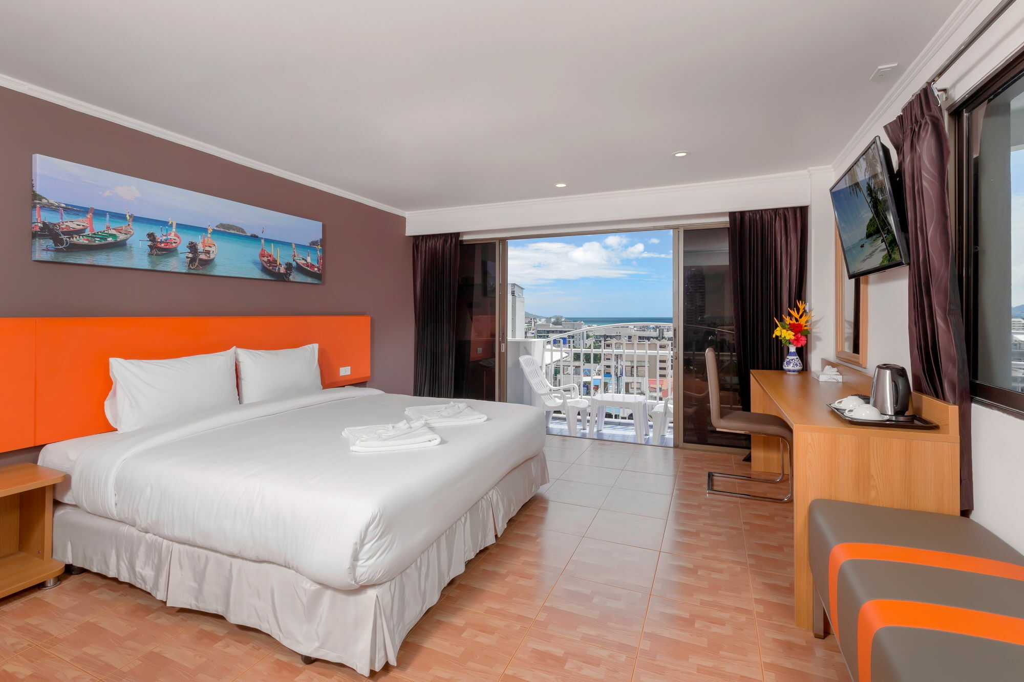 Patong 7Days Premium Hotel Phuket Eksteriør billede