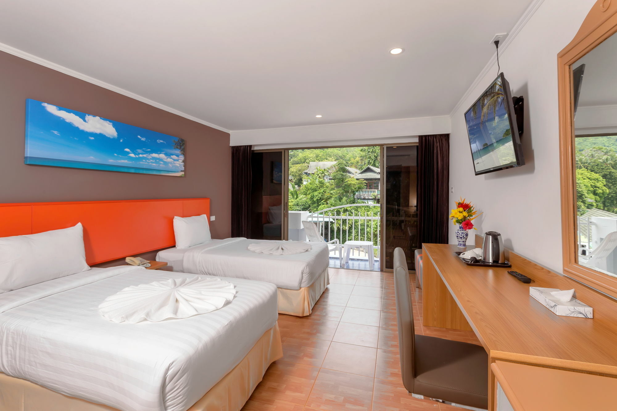 Patong 7Days Premium Hotel Phuket Eksteriør billede