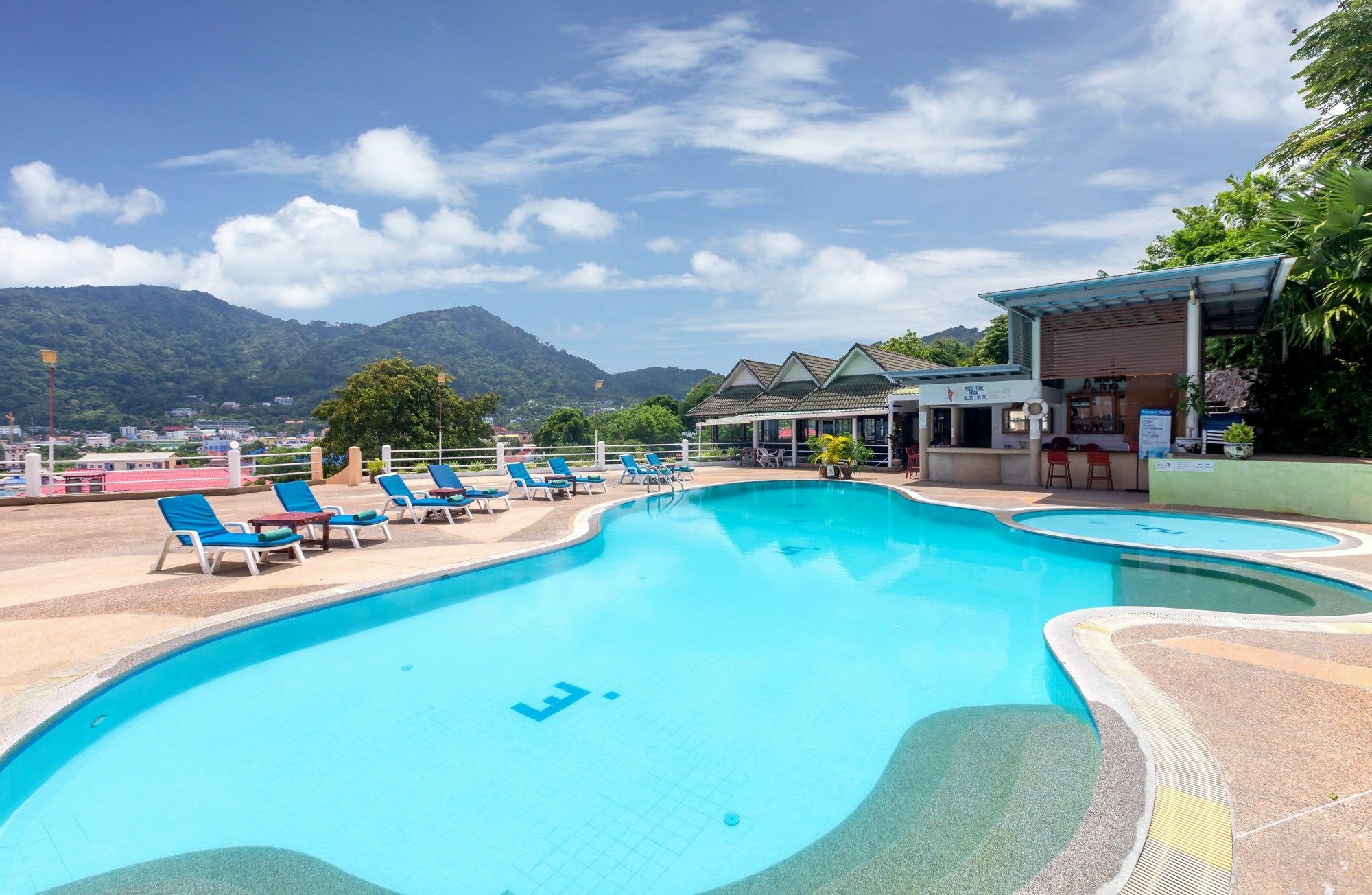 Patong 7Days Premium Hotel Phuket Eksteriør billede