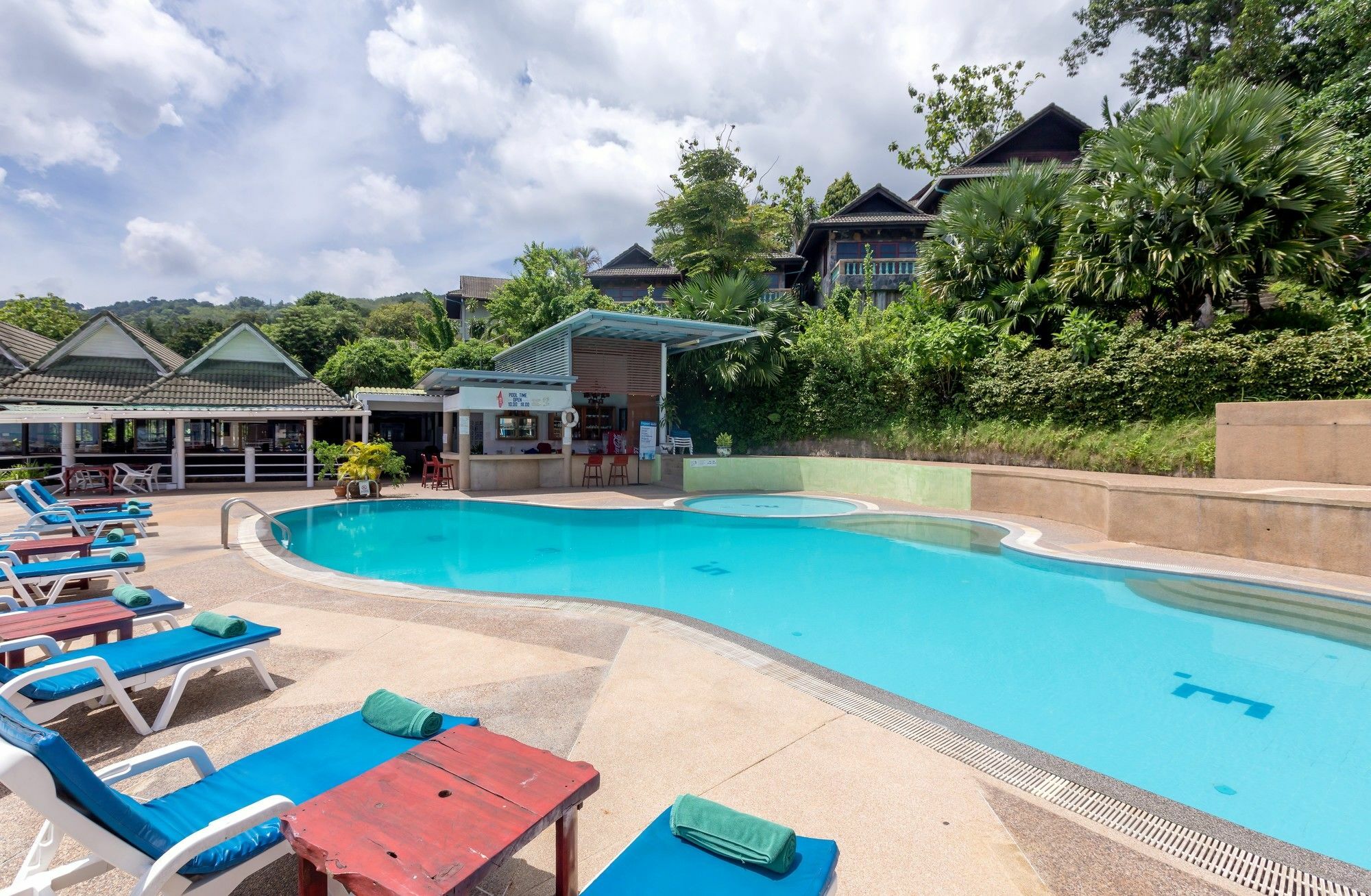 Patong 7Days Premium Hotel Phuket Eksteriør billede